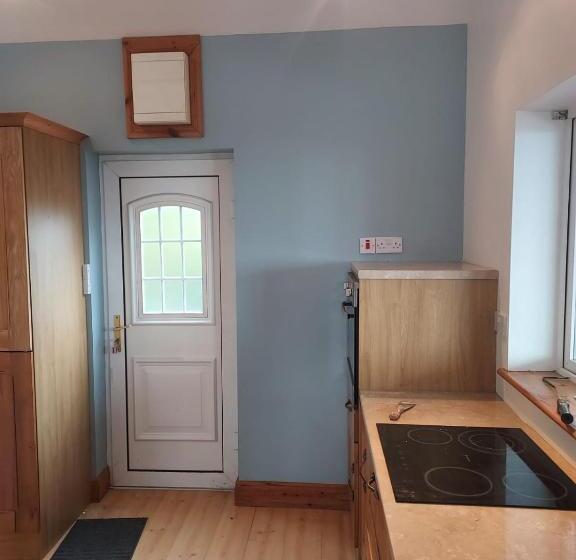 Two Bed Bungalow With Sunroom And Stunning Views