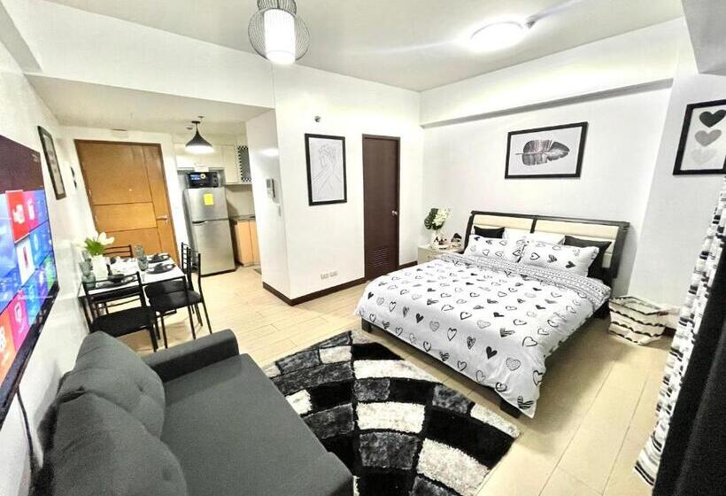 Two Palm Tree Villas