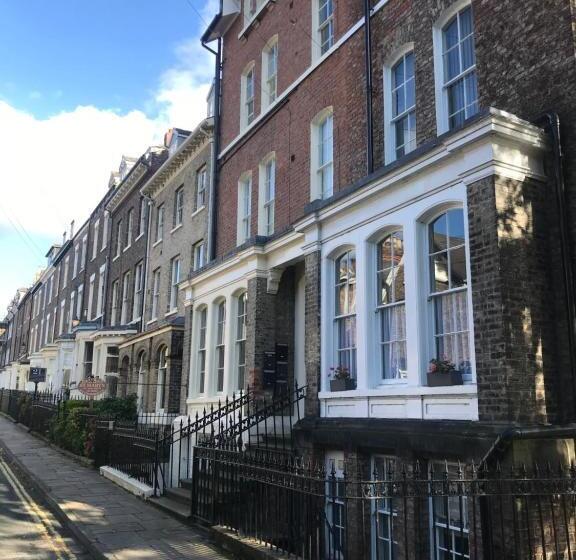 Abbotts Mews Apartment York City Centre