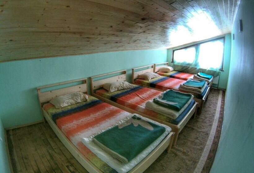 Hostel хижа скакавица