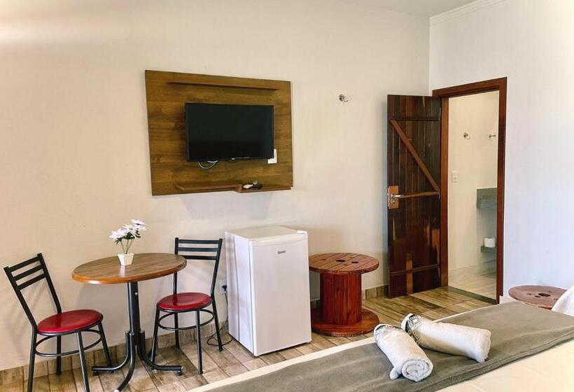 הוסטל Brisa Do Lago Pousada