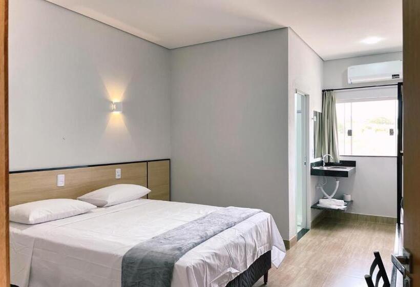 הוסטל Brisa Do Lago Pousada