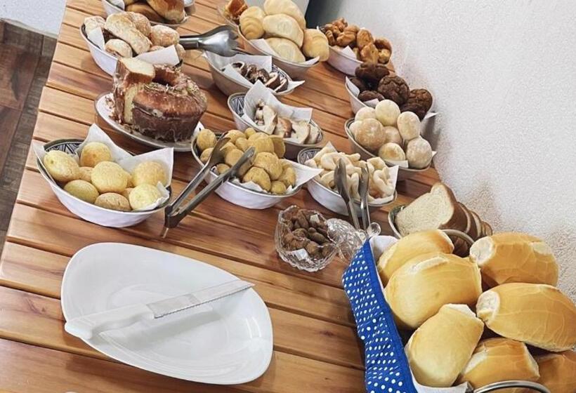 הוסטל Brisa Do Lago Pousada