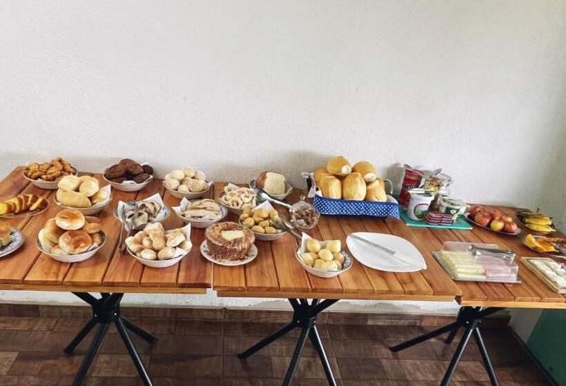 הוסטל Brisa Do Lago Pousada