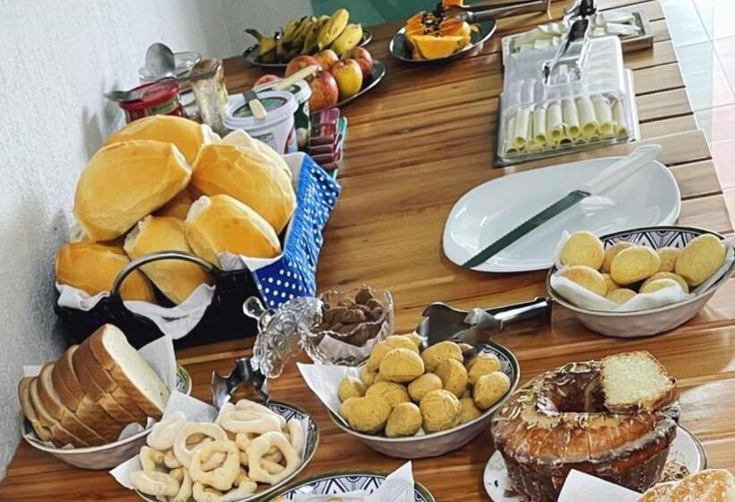 הוסטל Brisa Do Lago Pousada