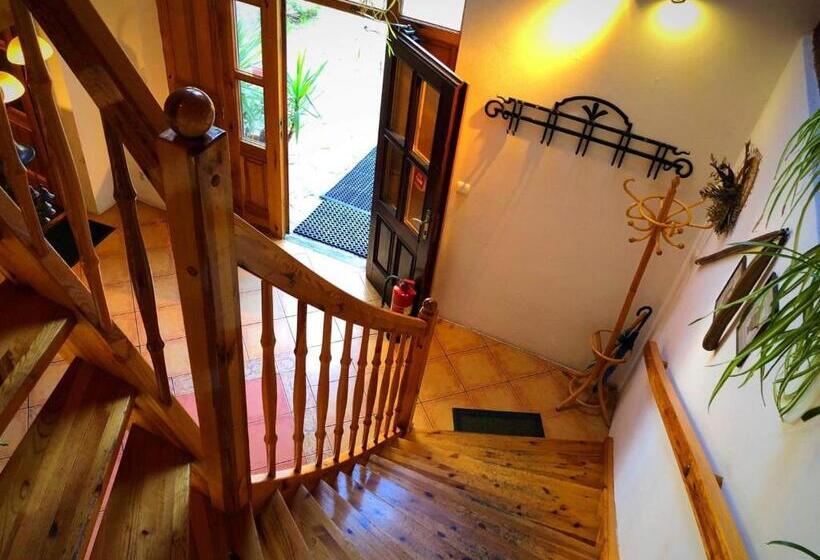 ユースホステル Hostinec Selský Dvůr