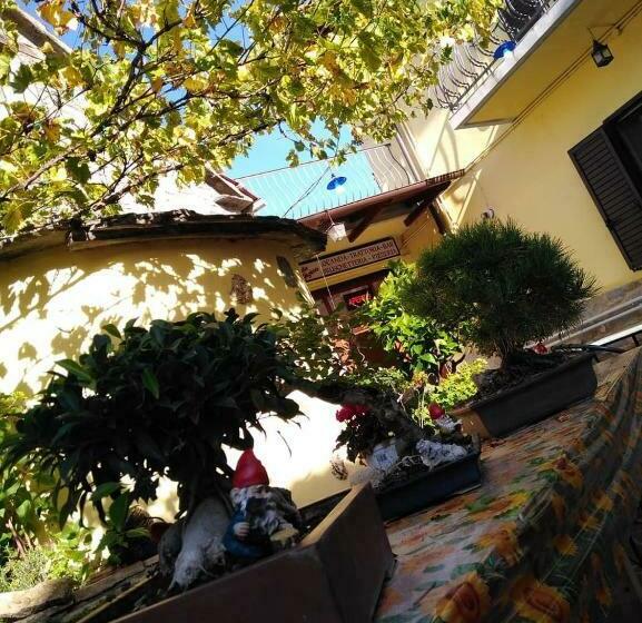 فندق صغير Locanda Ristorante Pizzeria Da Gigino