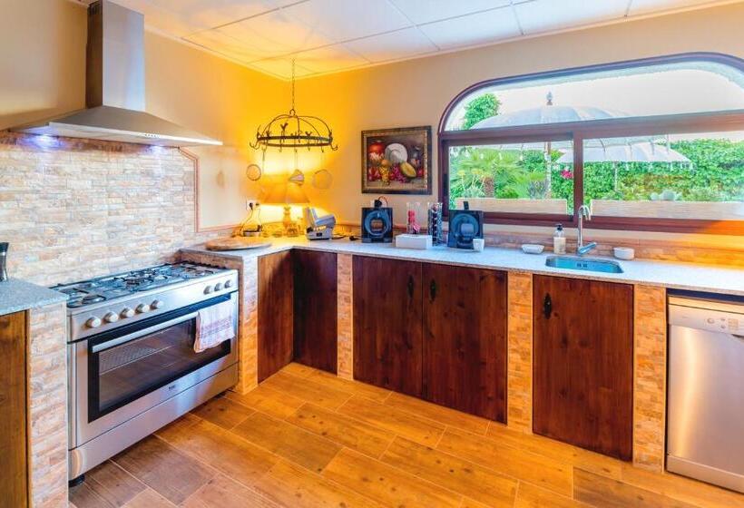 צימר Casa Almendros