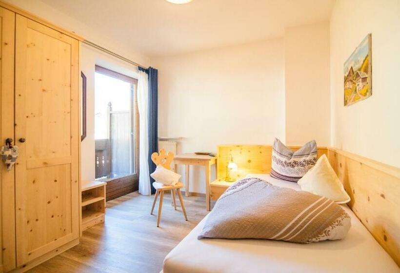 住宿加早餐 Garni Stübele