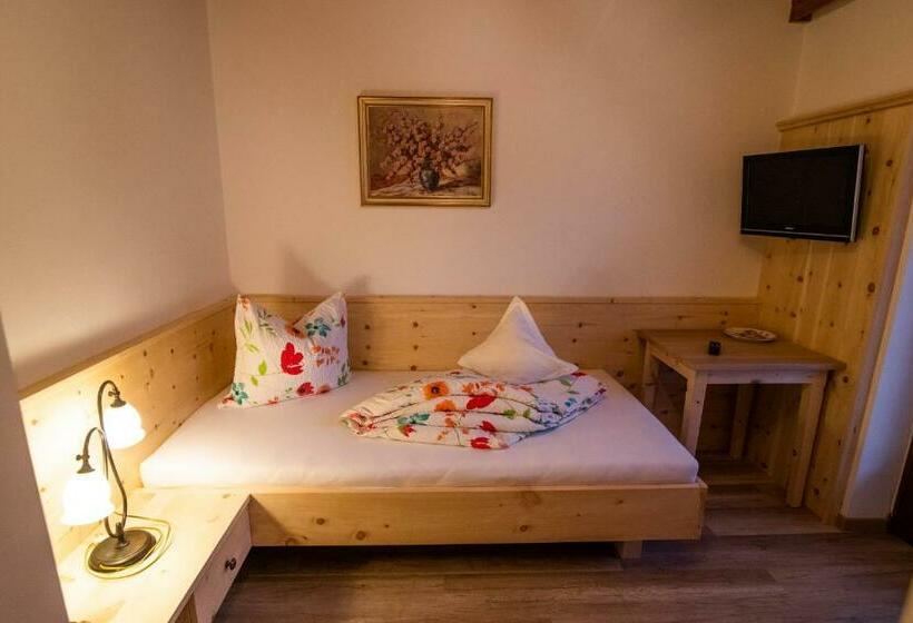 住宿加早餐 Garni Stübele