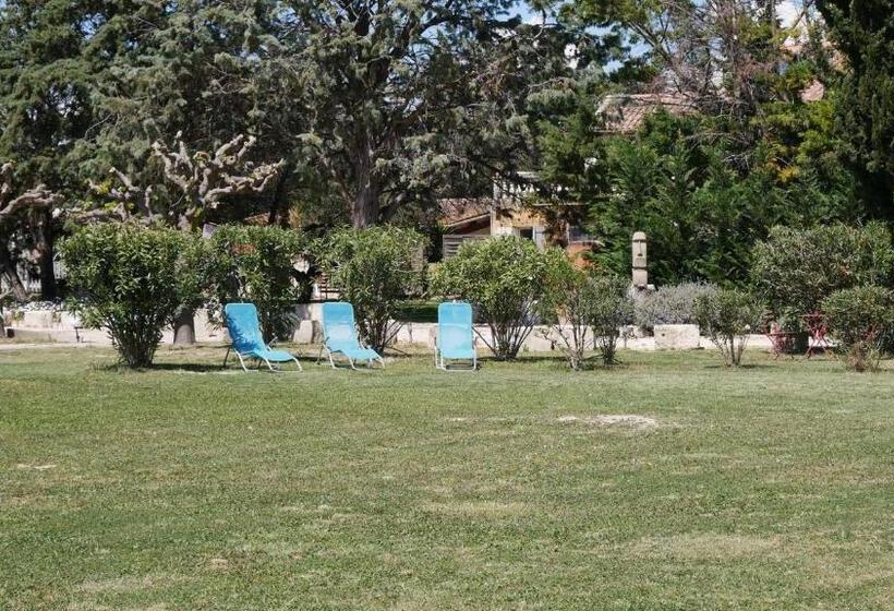 Bed and Breakfast Mas Maurane Roulotte Avec Spa Privé Aux Portes D Arles