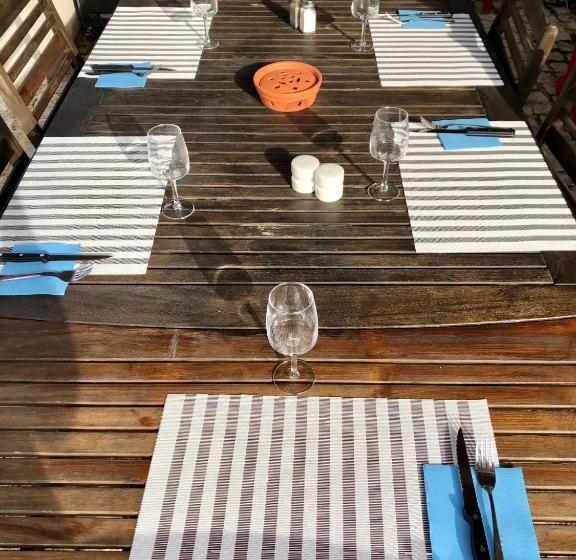 مبيت وإفطار O Patio Du Mas