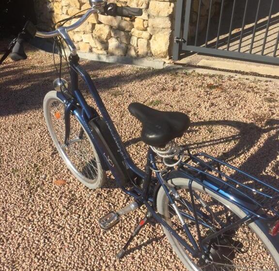 مبيت وإفطار O Patio Du Mas