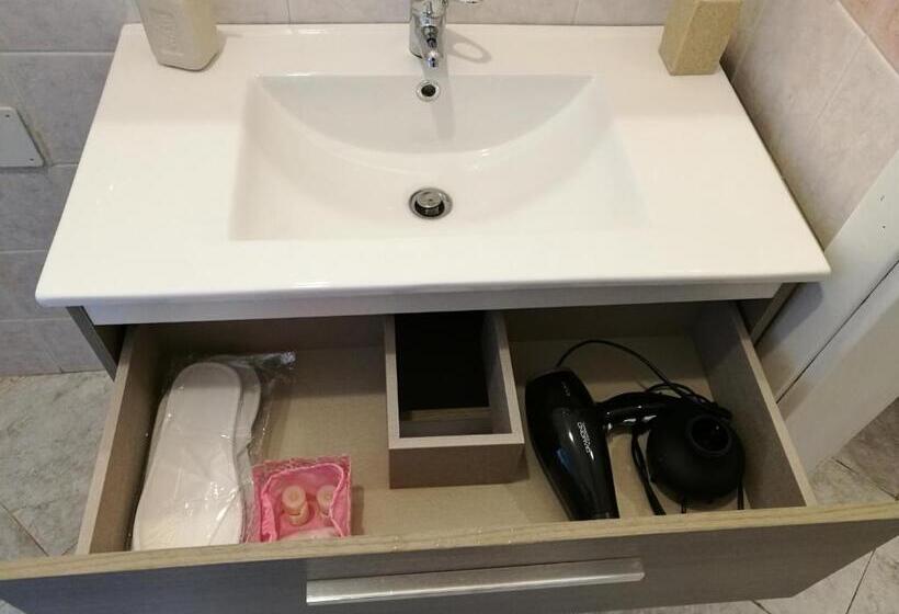 مبيت وإفطار Same As Home