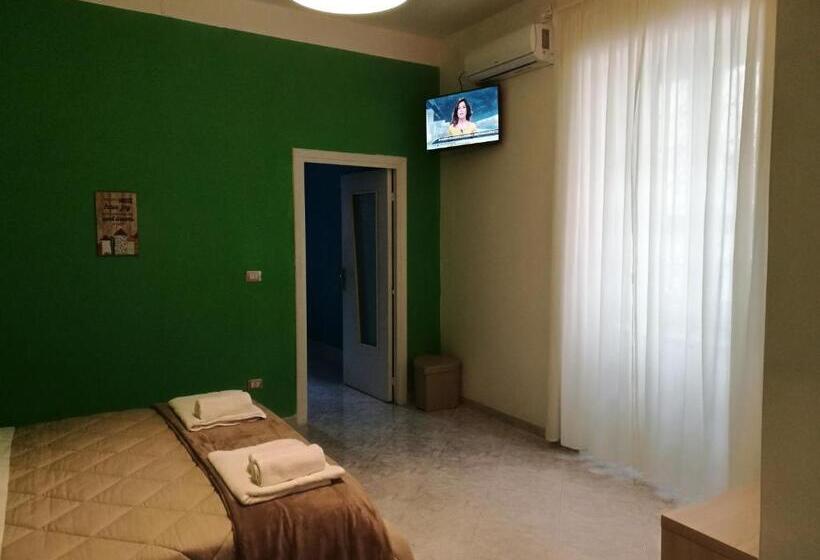 مبيت وإفطار Same As Home