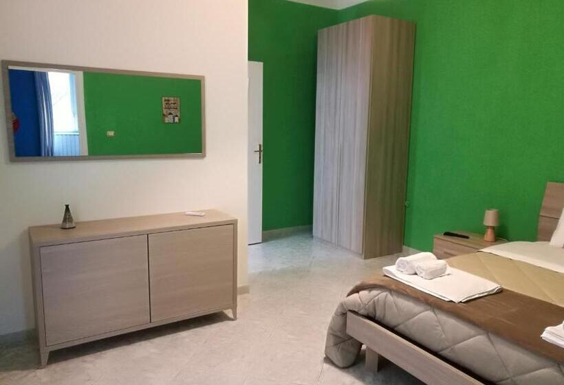 مبيت وإفطار Same As Home