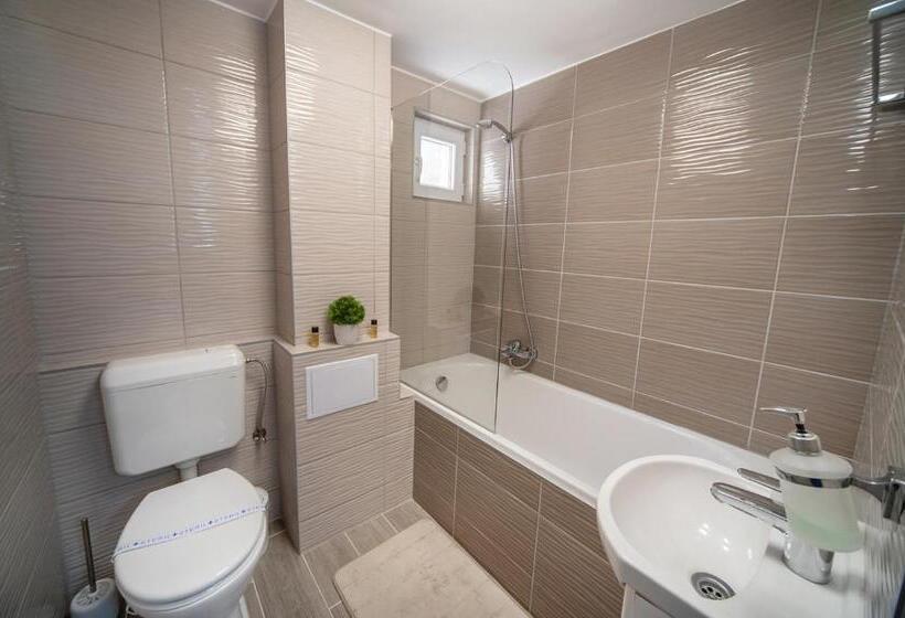 Centroom Pécs Apartman