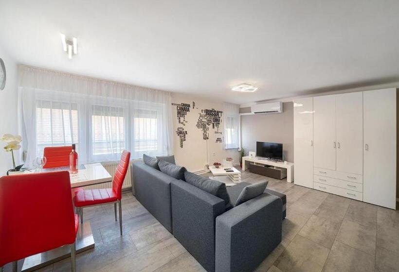 Centroom Pécs Apartman