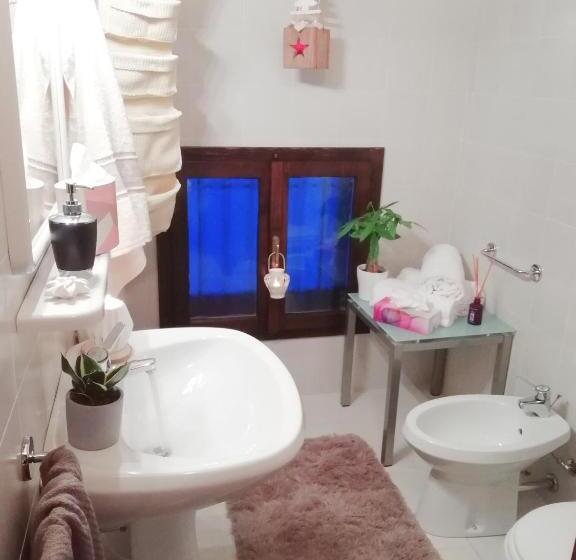 Elison On The Lake B&b