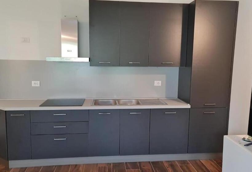 Garda Family & Solarium