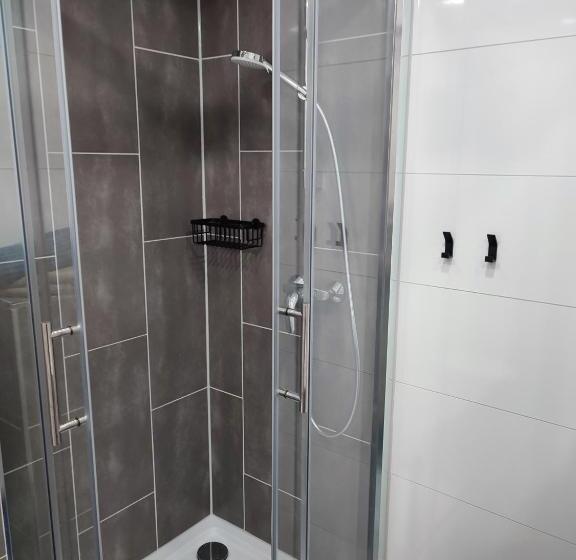 Gemütliches Studio Mit Ausblick, Pool Und Wifi