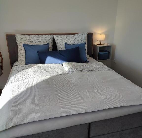 Gemütliches Studio Mit Ausblick, Pool Und Wifi