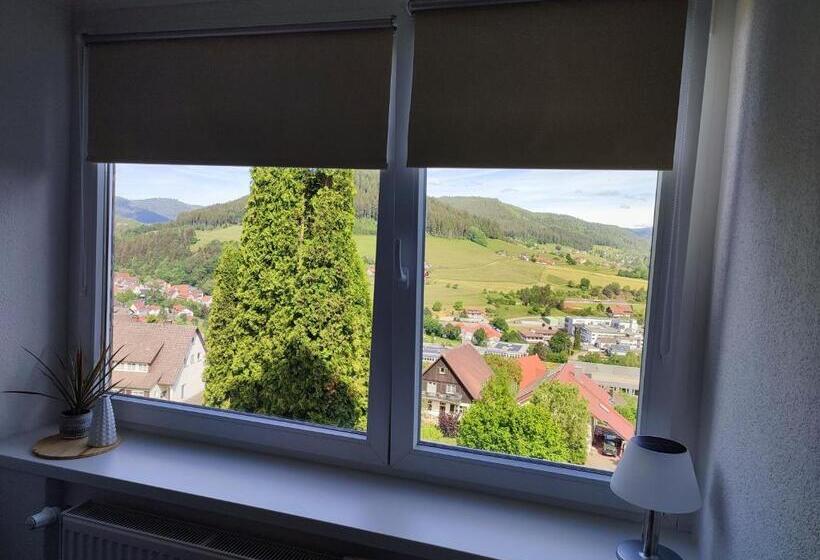 Gemütliches Studio Mit Ausblick, Pool Und Wifi