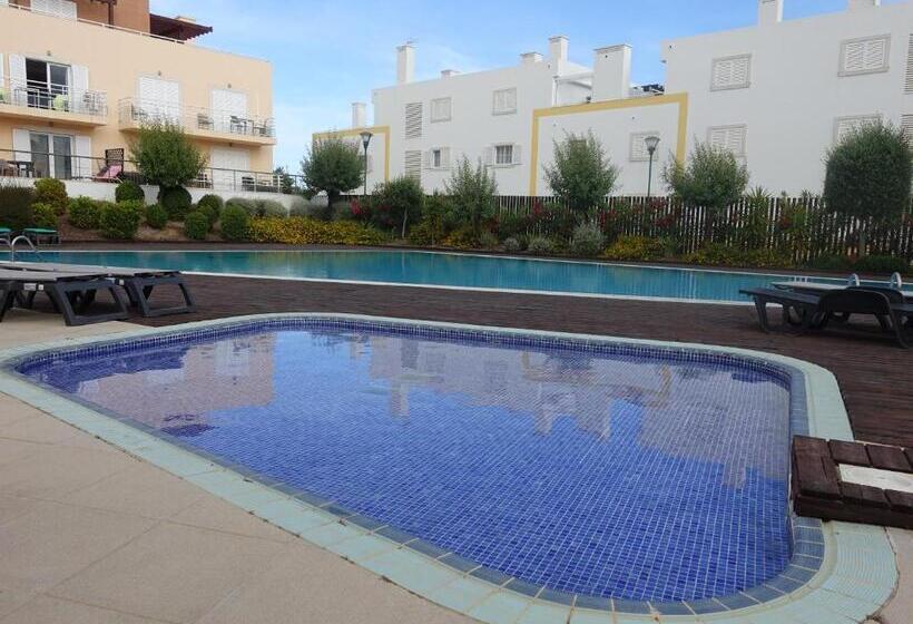 Gloria Maris Cabanas Gardens