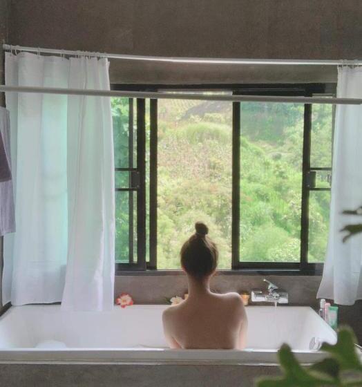 Отель บ้านภูคำฟ้า ดอยปู่ไข่ Baan Phu Kham Fah