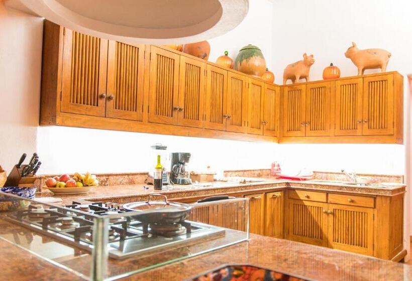 Отель Mi Otra Casa