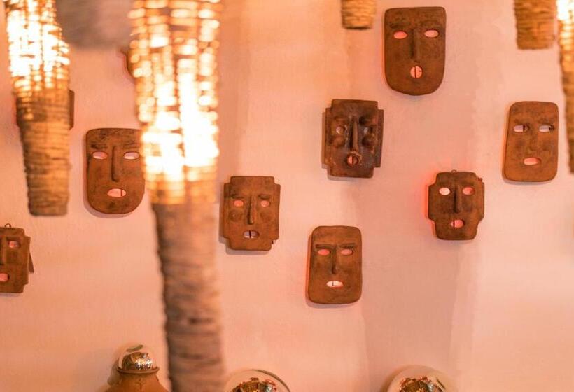 Отель Mi Otra Casa