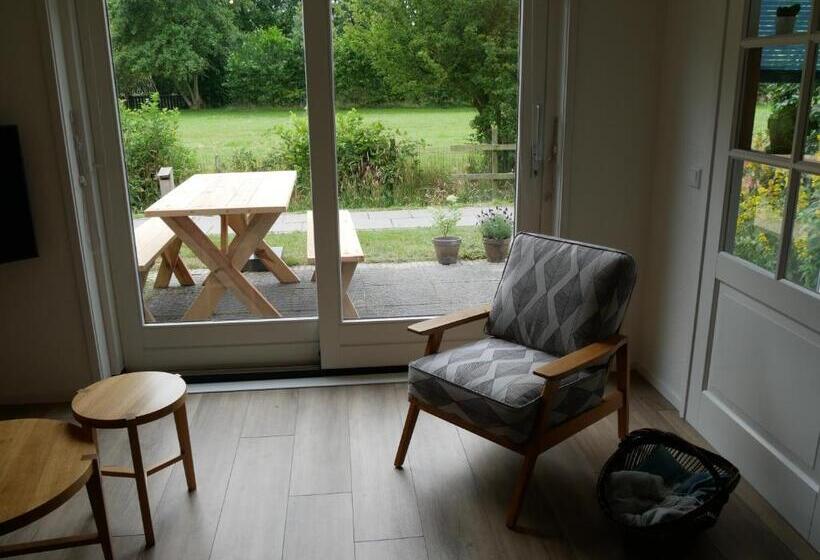 Jonas   Luxe Appartement Naast De Duinen