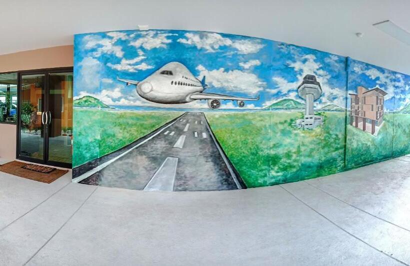 Louis  Runway View Hotel   Sha Extra Plus