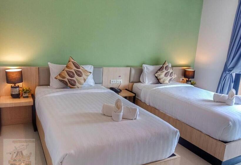 Louis  Runway View Hotel   Sha Extra Plus