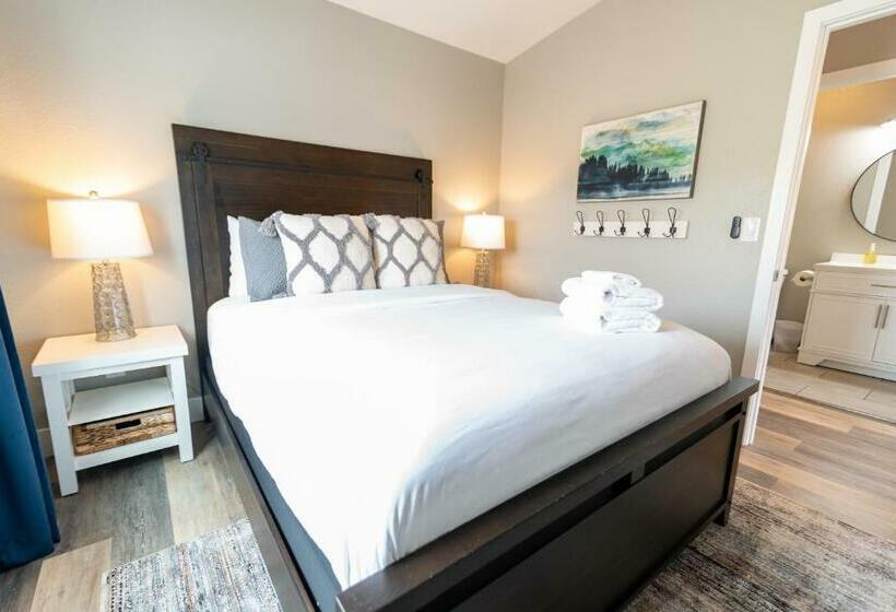 فندق على الطريق Colony Suites