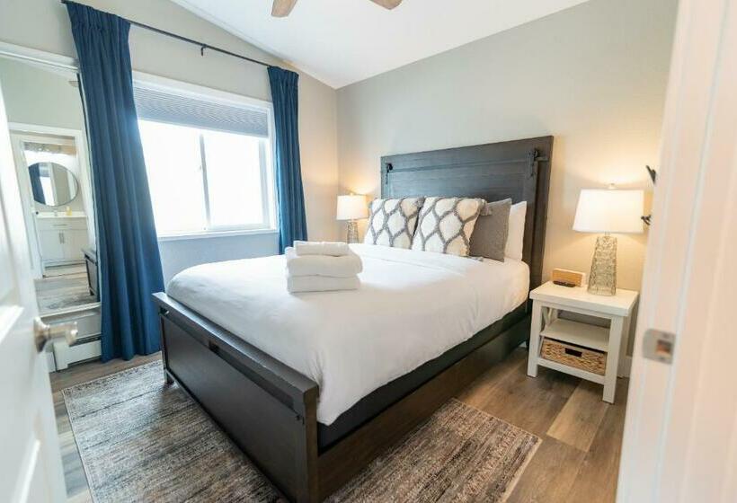 فندق على الطريق Colony Suites