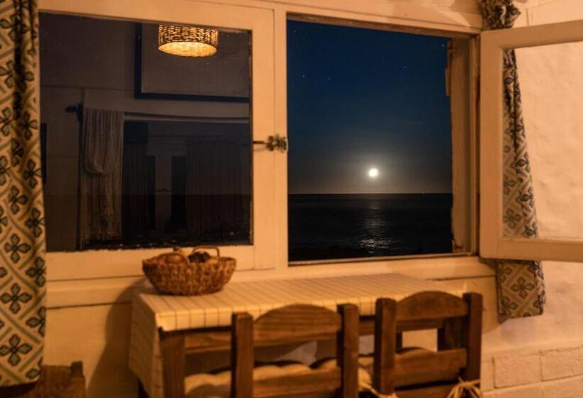 Palacio De La Luna, Casa única Frente Al Mar