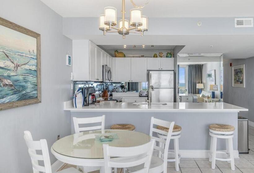 Pelican Beach Resort By Tufan