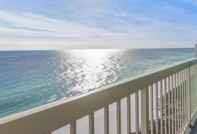 Pelican Beach Resort By Tufan