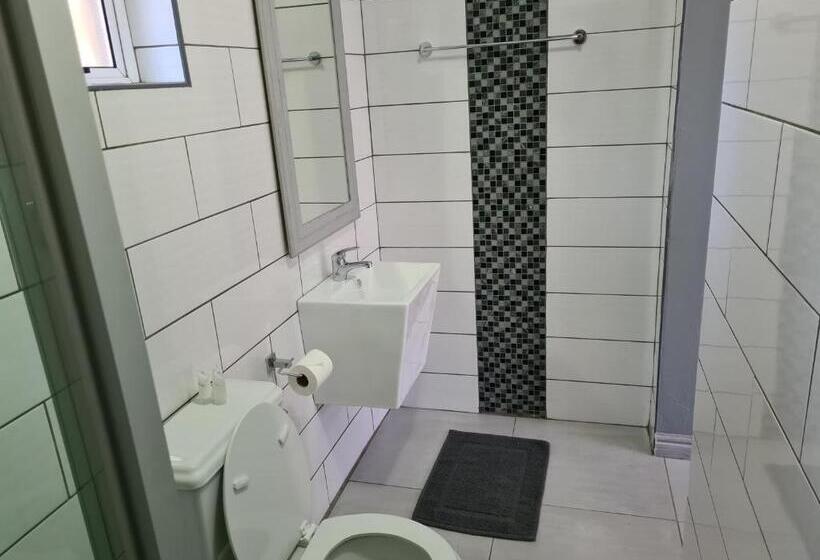 Пансион Berry Lane Guesthouse