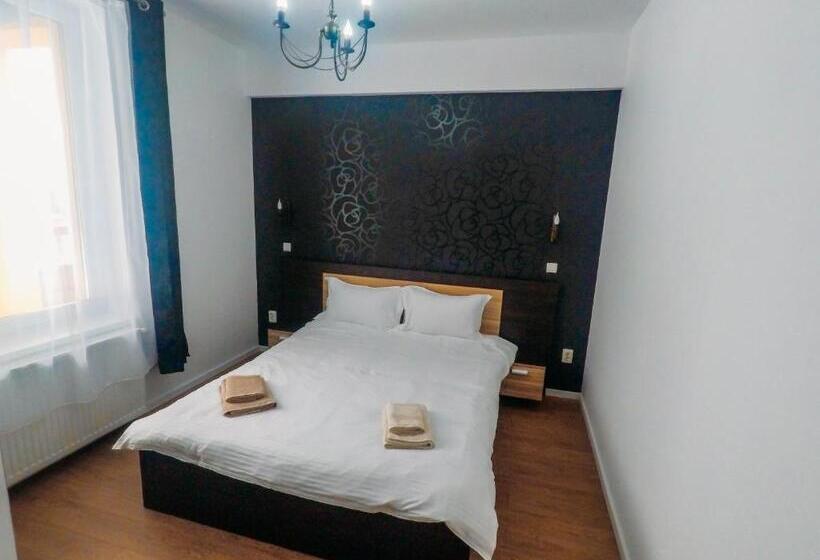 פנסיון Casa Mindru