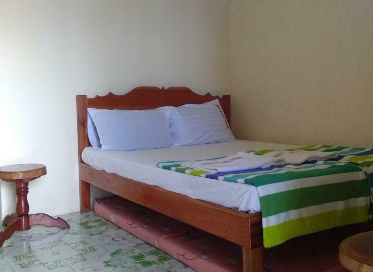 پانسیون Enrico S Guesthouse