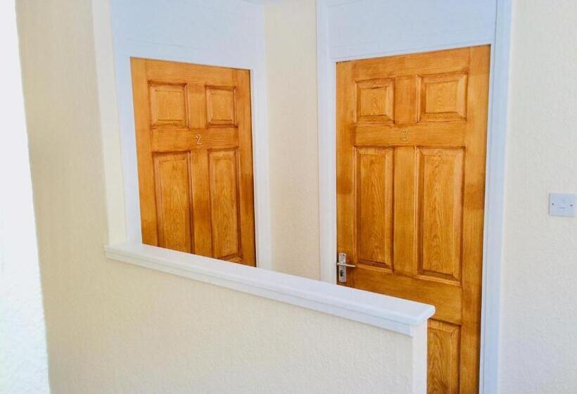 膳宿费 Invercaul House