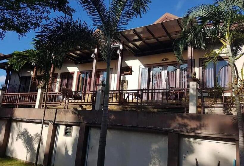 بنسيون Niracha Chaweng House