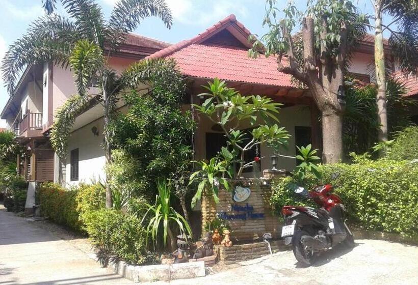 بنسيون Niracha Chaweng House