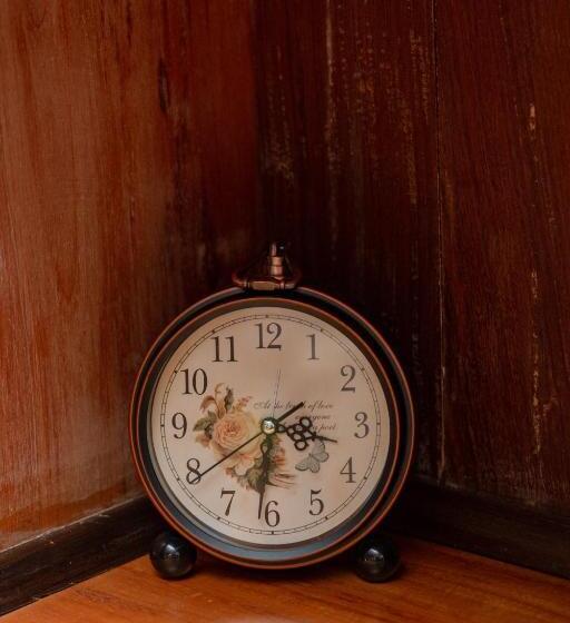 פנסיון Pouso Jardim De Assis