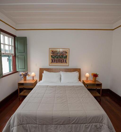 פנסיון Pouso Jardim De Assis