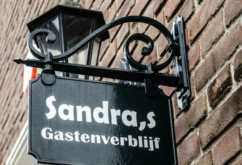 פנסיון Sandra’s Gastenverblijf