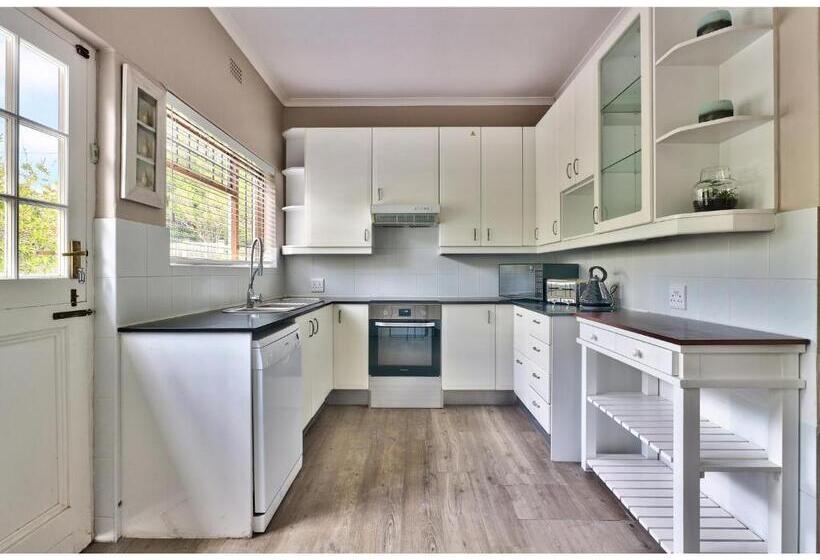 ペンション The Good Host