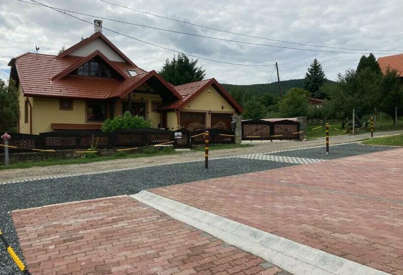 بنسيون Velemi Vendégház